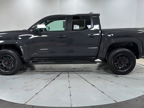 New 2026 Toyota Tacoma SR5 image 8