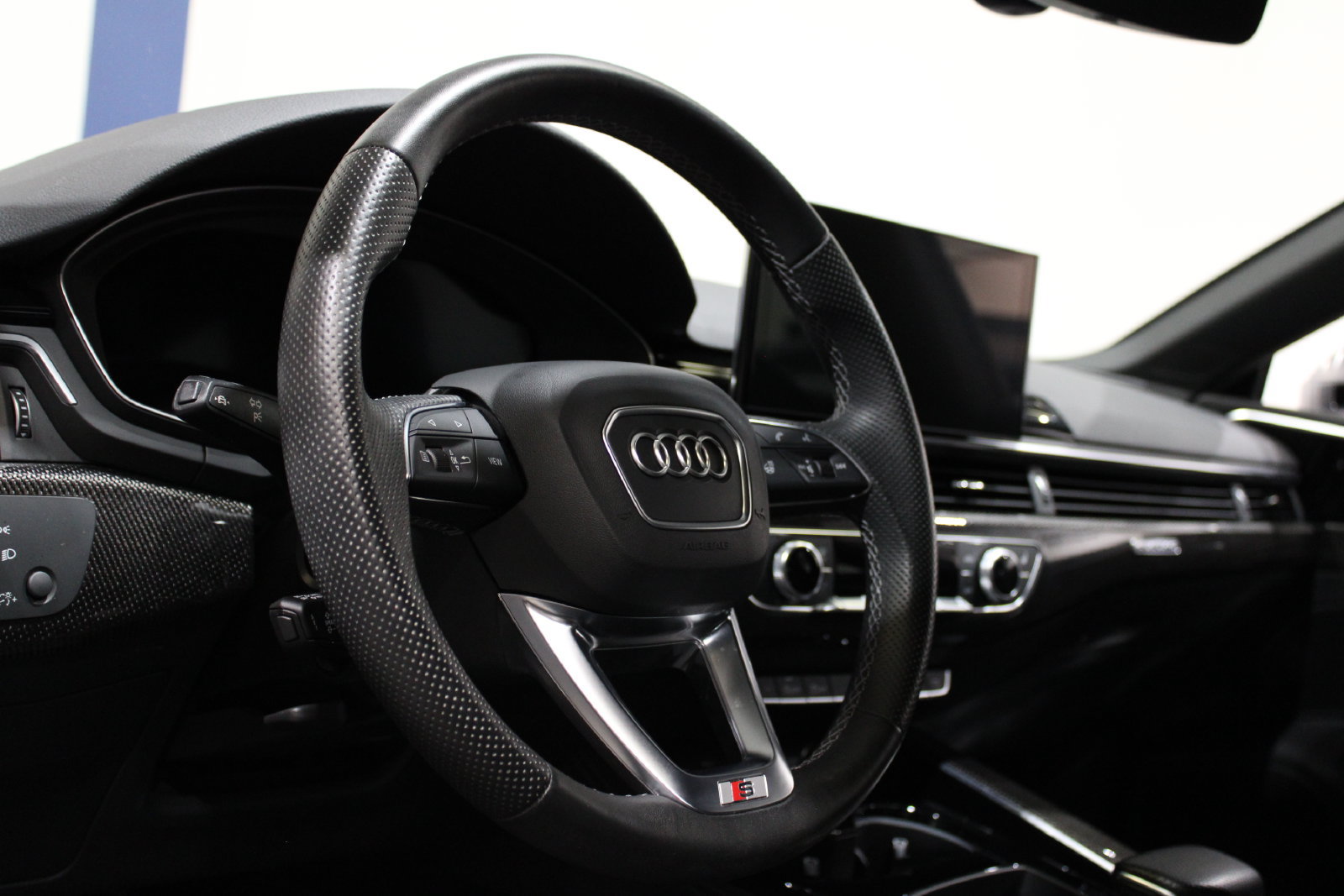 Used 2023 Audi S5 Premium Plus w/ Premium Plus Package AWD/4WD image 22