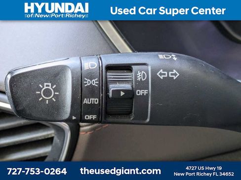 Used 2020 Hyundai Santa Fe Limited image 39