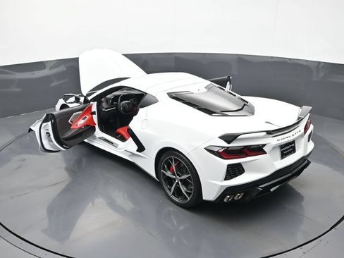 Used 2023 Chevrolet Corvette Stingray Preferred Cpe w/ Z51 Performance Package RWD image 23