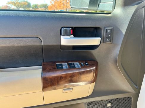 Used 2008 Toyota Tundra Limited image 12