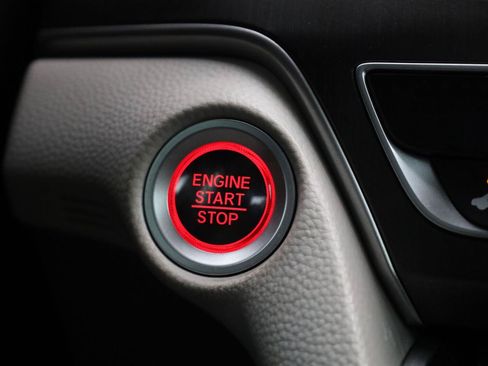 Used 2018 Honda Accord LX image 33