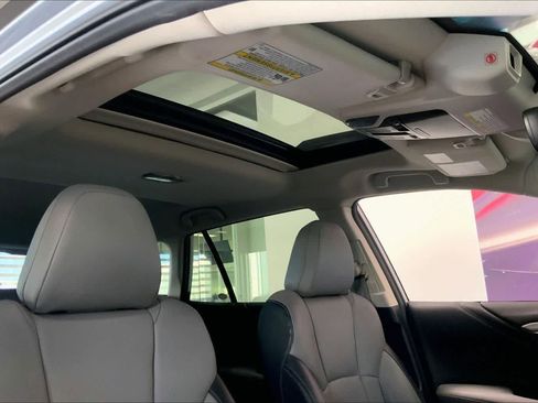 Used 2022 Subaru Outback Limited XT w/ Popular Package #2 image 27