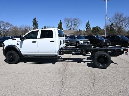 New 2026 RAM 4500 Tradesman AWD/4WD image 11