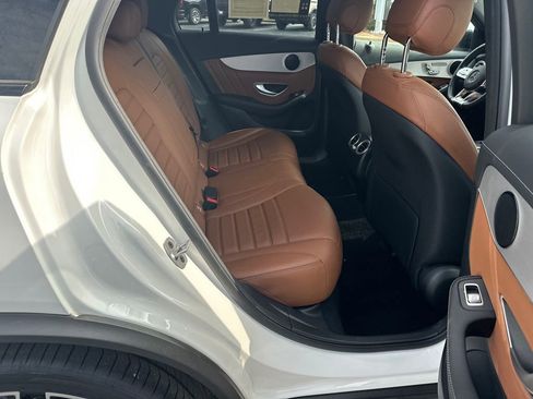 Certified 2022 Mercedes-Benz GLC 43 AMG 4MATIC image 17