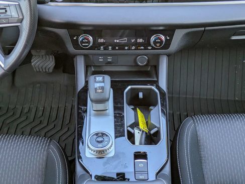 Used 2025 Mitsubishi Outlander ES AWD/4WD image 19