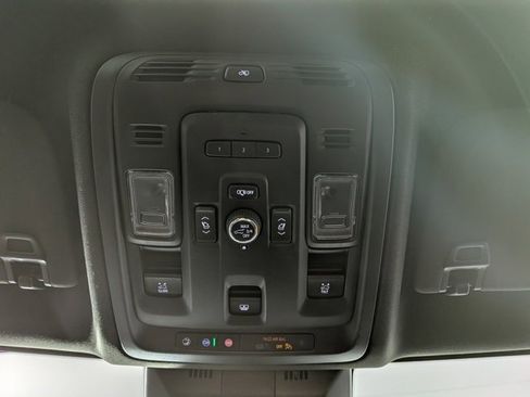 Certified 2024 Cadillac Escalade Sport image 27