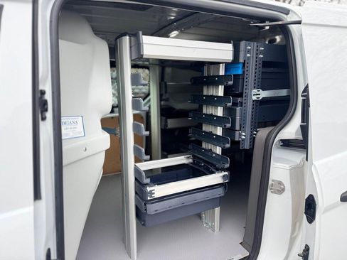 Used 2023 Ford Transit Connect XL image 15