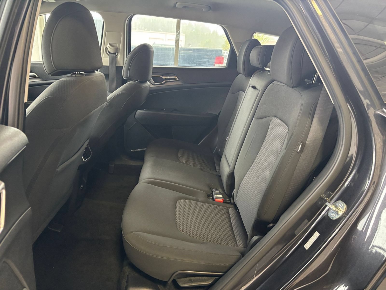 Used 2026 Kia Sportage LX FWD image 25