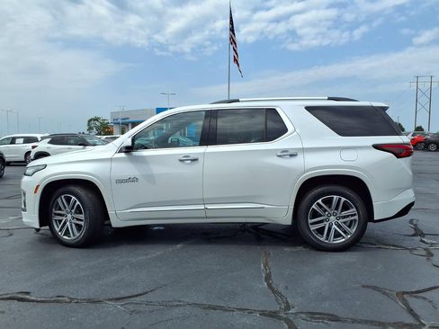 Used 2023 Chevrolet Traverse High Country w/ LPO, Floor Liner Package FWD image 35