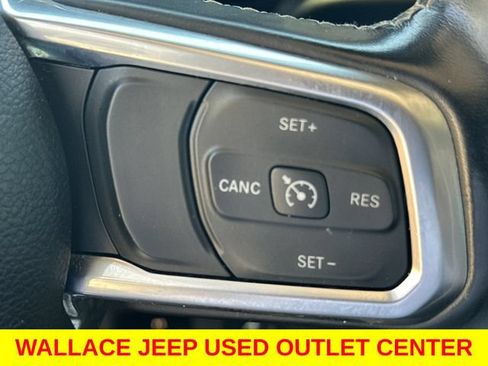 Used 2020 Jeep Wrangler Unlimited Sahara w/ LED Lighting Group AWD/4WD image 23
