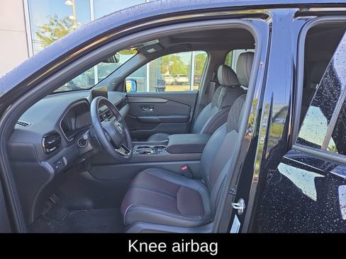Used 2026 Honda Pilot Black Edition image 14