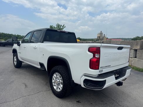 Used 2023 Chevrolet Silverado 2500 LT w/ Convenience Package AWD/4WD image 4