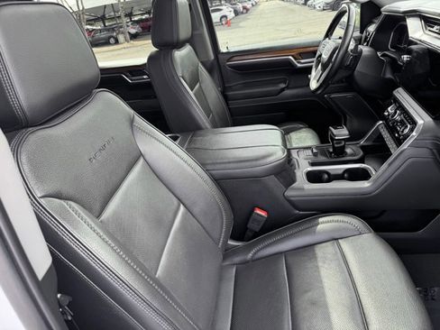 Used 2023 GMC Sierra 1500 Denali w/ Technology Package AWD/4WD image 20