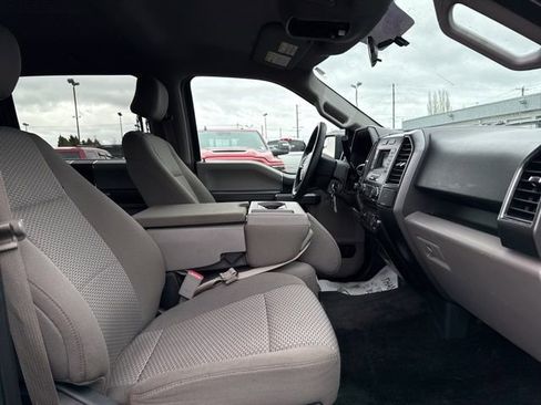 Used 2017 Ford F150 XLT AWD/4WD image 11