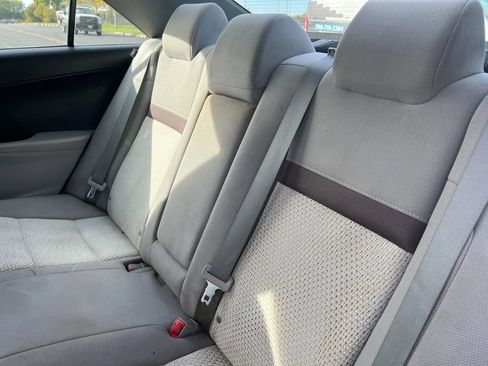 Used 2014 Toyota Camry LE image 24