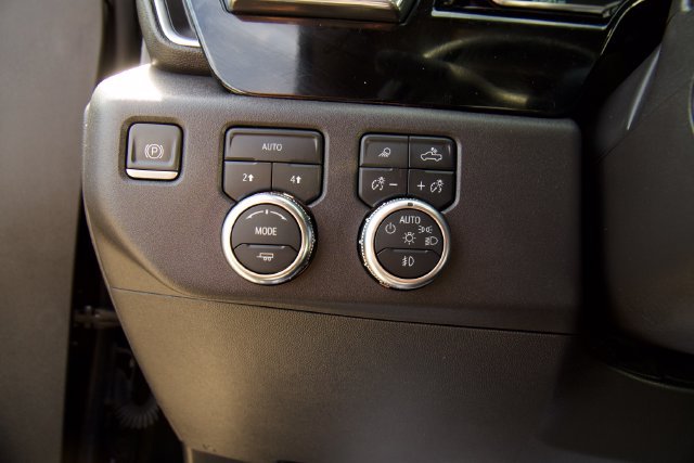 Used 2024 GMC Sierra 1500 SLT w/ SLT Convenience Package AWD/4WD image 22
