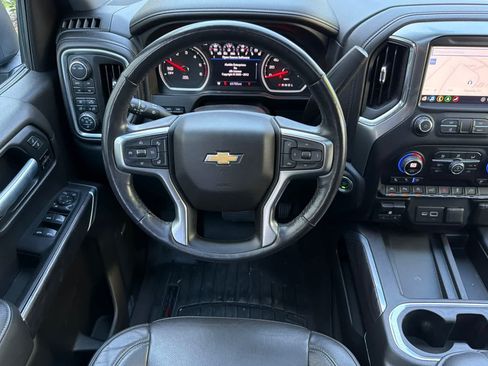 Used 2020 Chevrolet Silverado 1500 LTZ w/ LTZ Premium Package AWD/4WD image 15