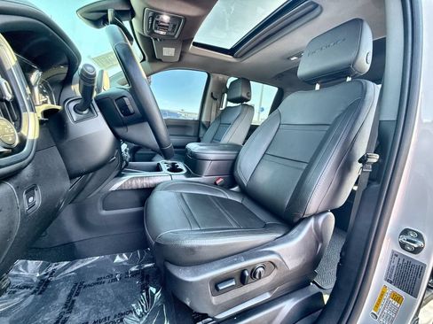 Used 2022 GMC Sierra 3500 Denali w/ Denali Ultimate Package AWD/4WD image 19