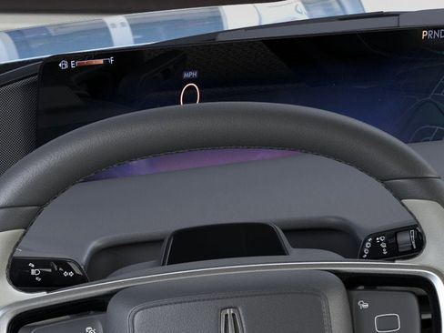 New 2026 Lincoln Navigator Premiere AWD/4WD image 13