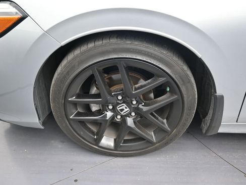 Used 2025 Honda Civic Sport image 9