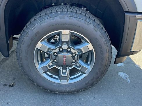 New 2025 GMC Sierra 2500 SLT w/ SLT Premium Package image 10