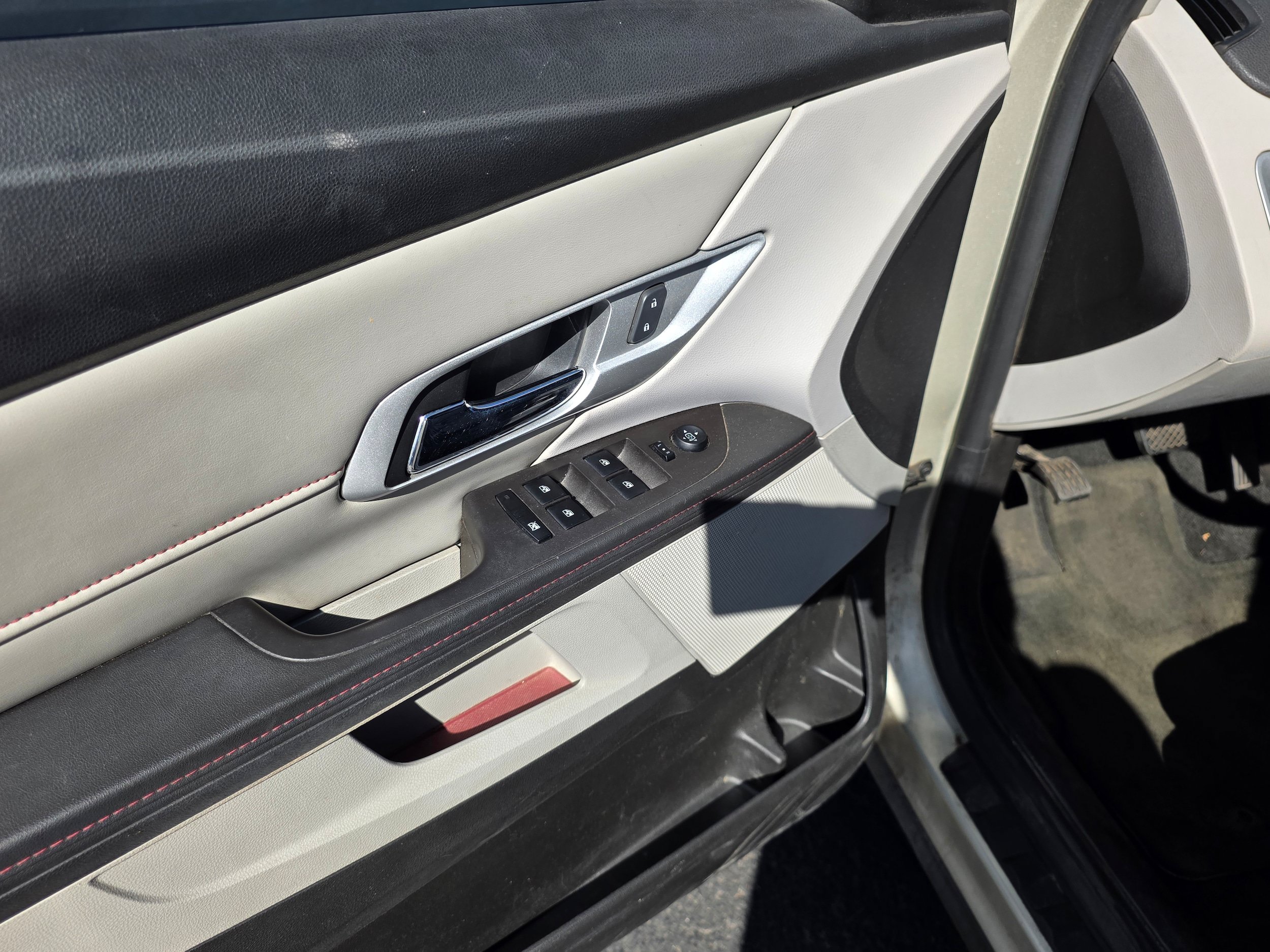 Used 2013 GMC Terrain SLE FWD image 12