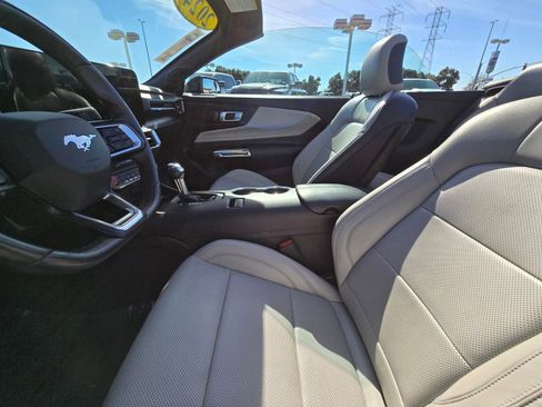Used 2024 Ford Mustang Premium image 13