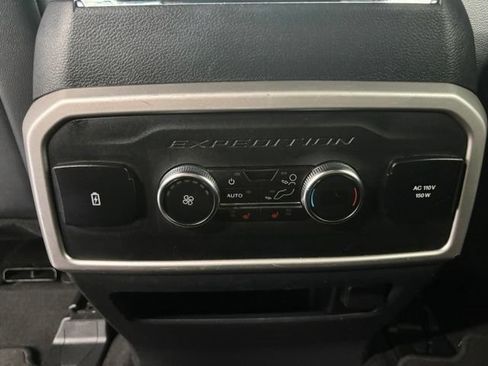 Used 2024 Ford Expedition Limited AWD/4WD image 11
