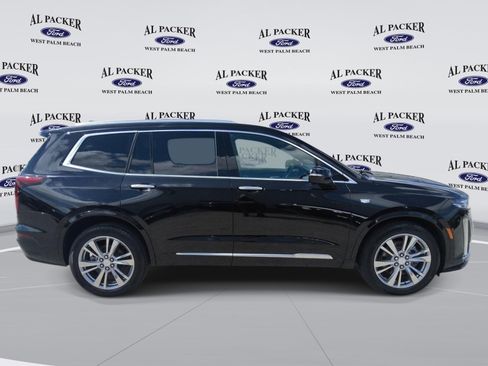 Used 2023 Cadillac XT6 Premium Luxury w/ Technology Package FWD image 7