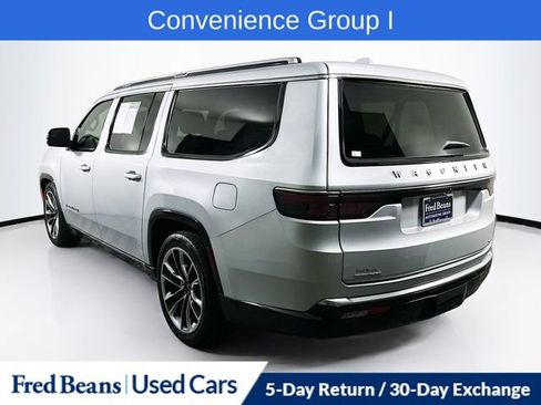Used 2023 Jeep Wagoneer L Series III w/ Premium Group I AWD/4WD image 6