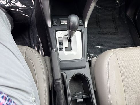 Used 2017 Subaru Forester 2.5i Limited image 23