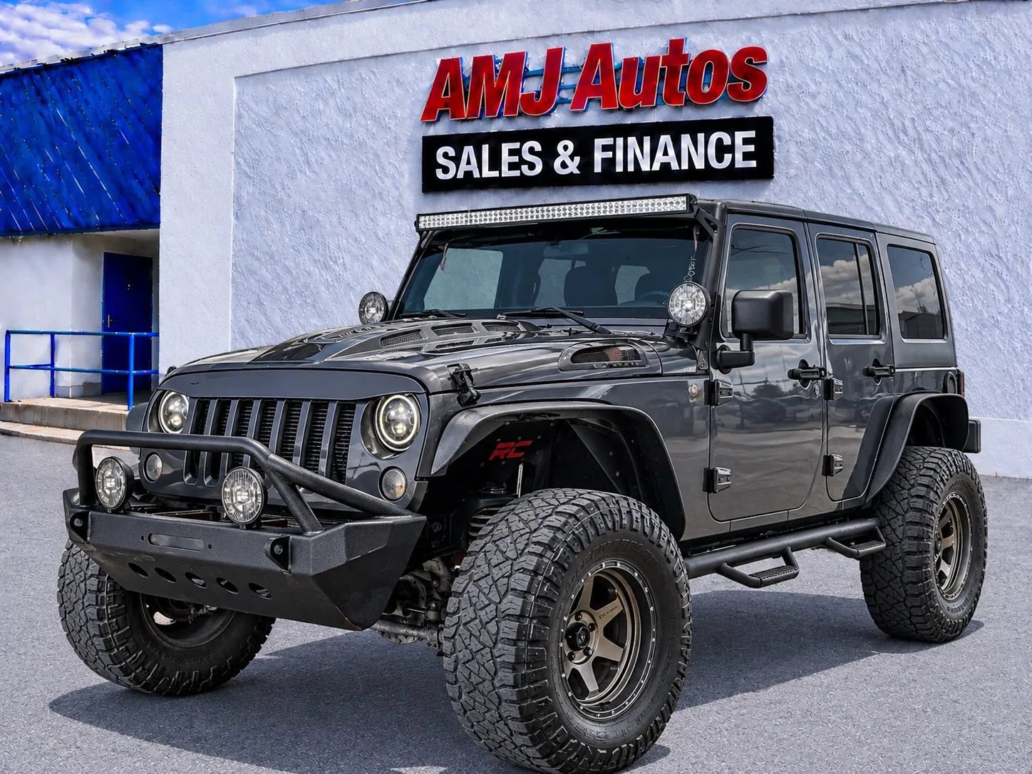 Used 2014 Jeep Wrangler Unlimited Sport w/ Connectivity Group AWD/4WD image 1