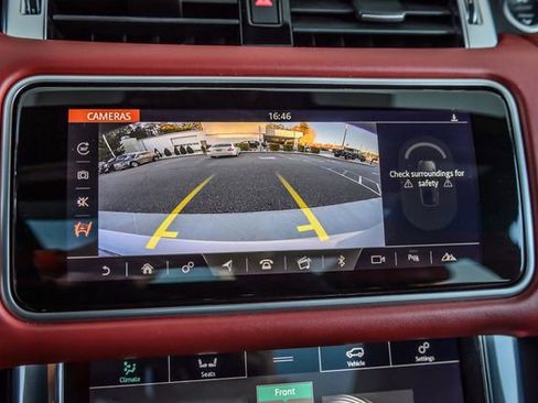 Used 2018 Land Rover Range Rover Sport Supercharged image 22