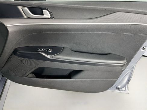 Used 2021 Kia K5 LX FWD image 33