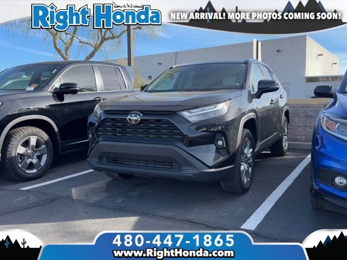 Used 2025 Toyota RAV4 XLE Premium image 1