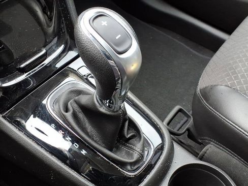 Used 2020 Buick Encore Preferred w/ Safety Package image 17