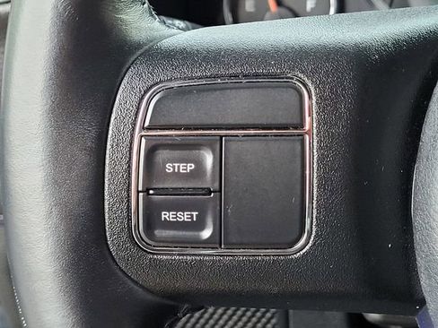 Used 2017 Jeep Wrangler Unlimited Rubicon image 24