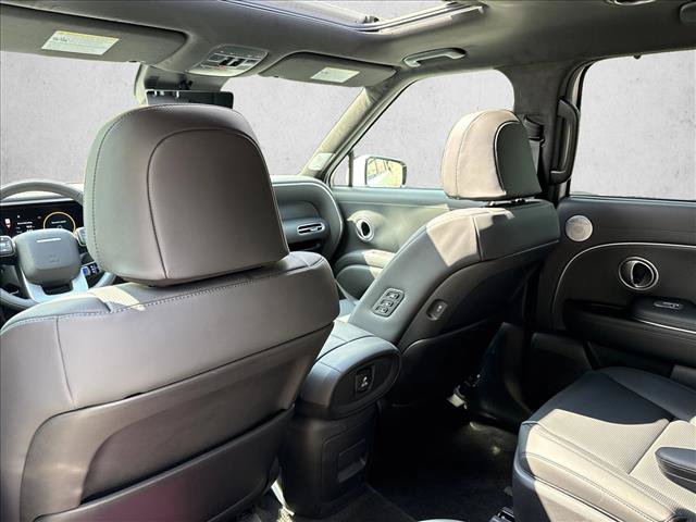 Used 2026 Hyundai Palisade Calligraphy AWD/4WD image 16