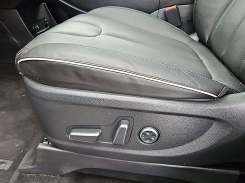 Used 2024 Hyundai Palisade SEL w/ Premium Package image 26