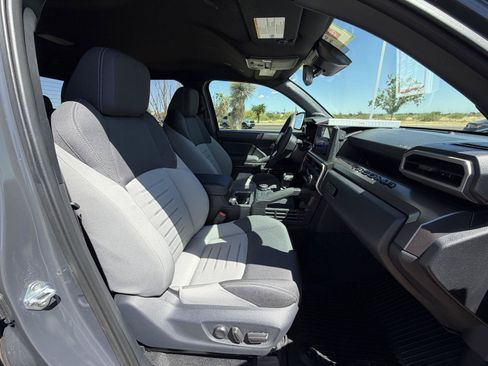 Certified 2025 Toyota Tacoma TRD Off-Road w/ TRD Off Road Upgrade Package AWD/4WD image 29