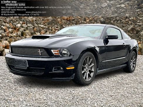 Used 2012 Ford Mustang Premium image 1