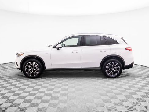 New 2025 Mercedes-Benz GLC 350e 4MATIC image 2