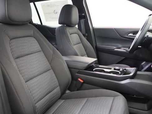 New 2026 Chevrolet Equinox LT w/ Safety and Technology Package FWD image 21