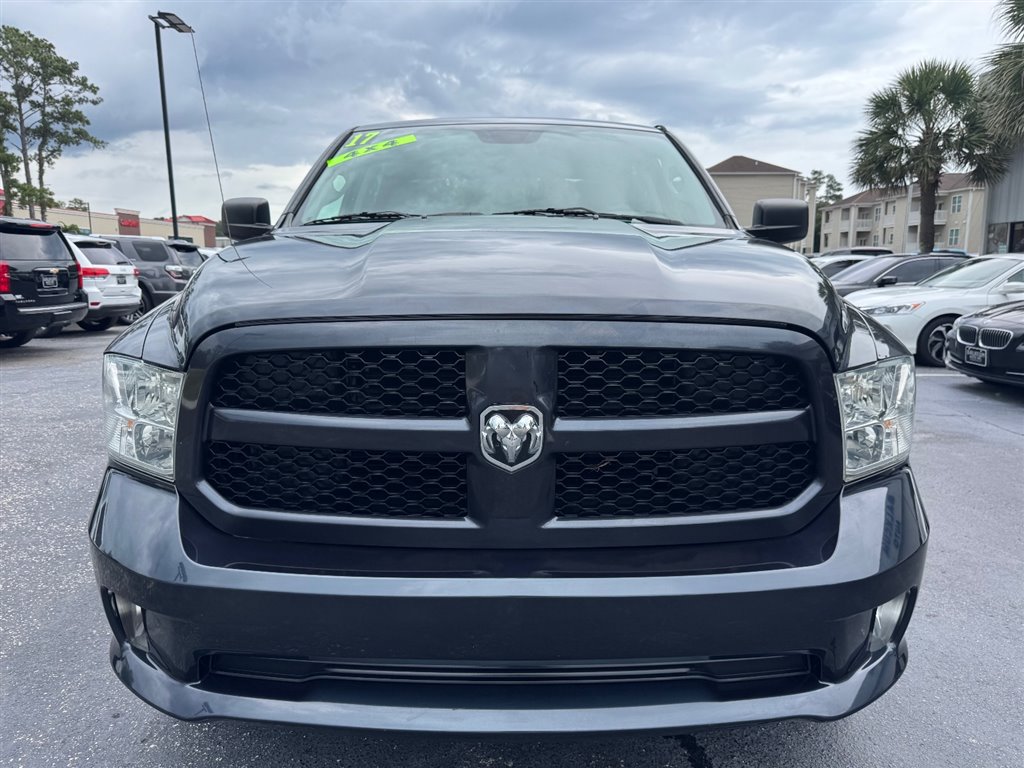 Used 2017 RAM 1500 Express AWD/4WD image 3