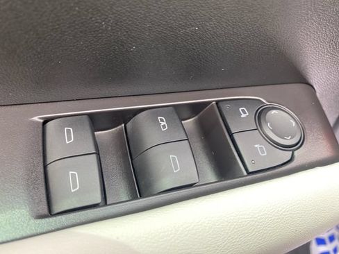 Used 2024 GMC Canyon AT4X AWD/4WD image 15