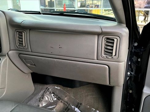 Used 2003 Chevrolet Silverado 1500 LT image 27