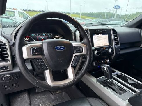 Used 2019 Ford F150 Lariat w/ Equipment Group 502A Luxury AWD/4WD image 14