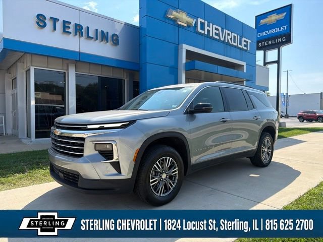 Used 2025 Chevrolet Traverse LT FWD image 1
