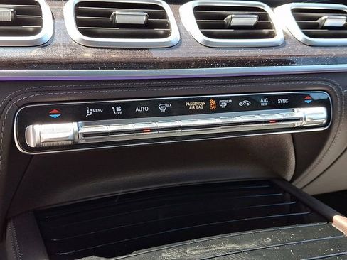 Used 2022 Mercedes-Benz GLE 450 4MATIC image 16